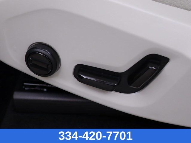 new 2025 Volvo XC90 car, priced at $62,997