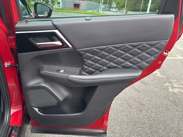used 2023 Mitsubishi Outlander car, priced at $29,189