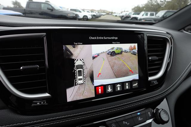 new 2026 Chrysler Pacifica car, priced at $45,415