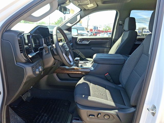 new 2025 GMC Sierra 1500 car, priced at $56,890