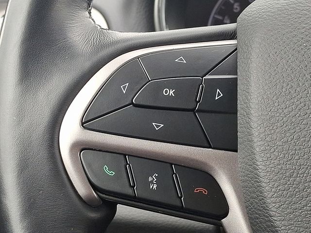 used 2022 Jeep Grand Cherokee WK car, priced at $28,543