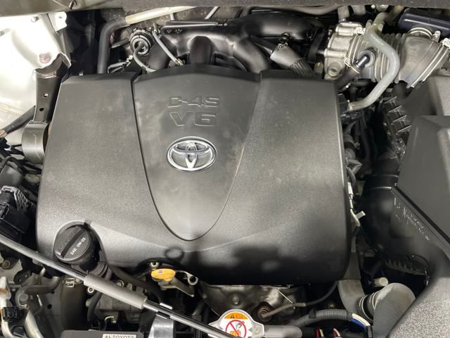 used 2019 Toyota Highlander car, priced at $27,000