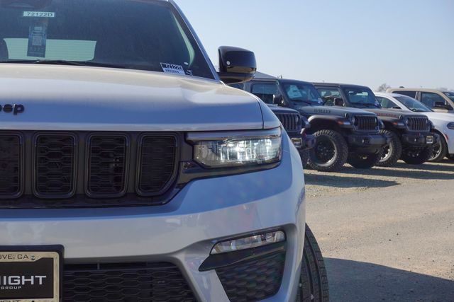 new 2025 Jeep Grand Cherokee car, priced at $44,540
