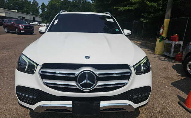 used 2022 Mercedes-Benz GLE car, priced at $41,997