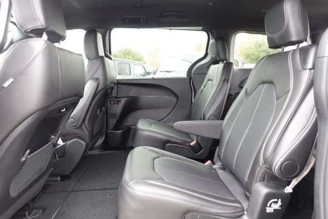 new 2026 Chrysler Pacifica car, priced at $45,415