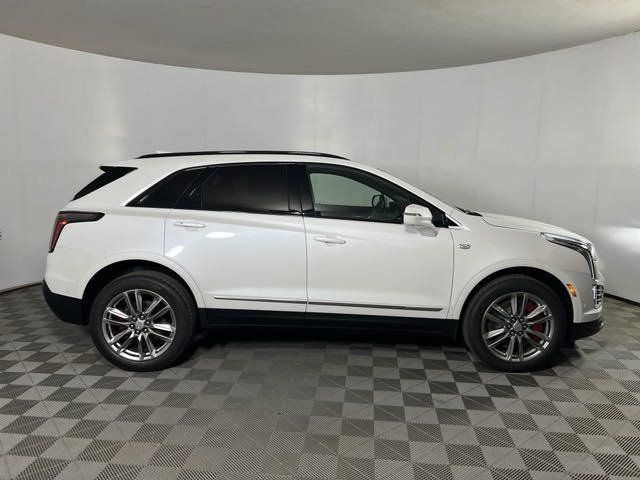new 2024 Cadillac XT5 car, priced at $58,000