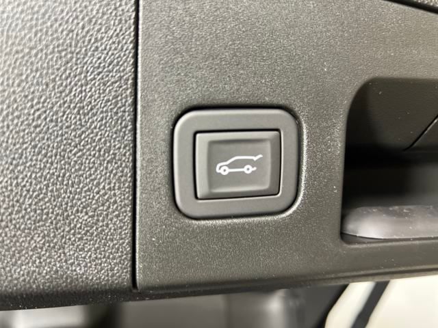 new 2025 Cadillac XT4 car, priced at $51,665