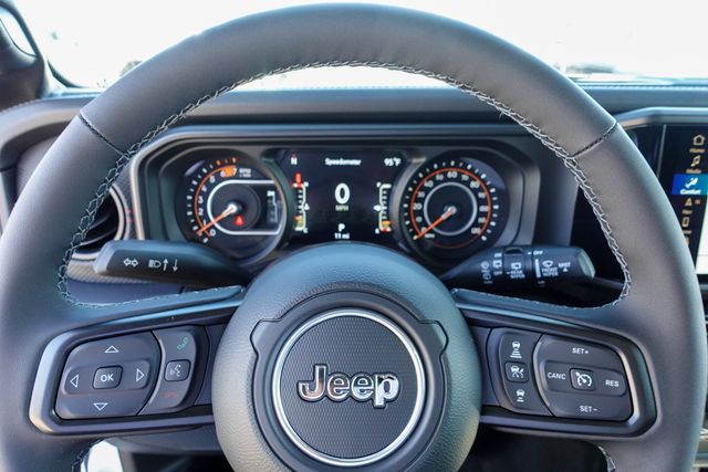 new 2025 Jeep Wrangler car, priced at $65,570