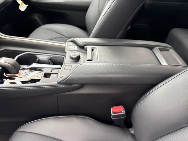 new 2025 Toyota Grand Highlander Hybrid car, priced at $63,122