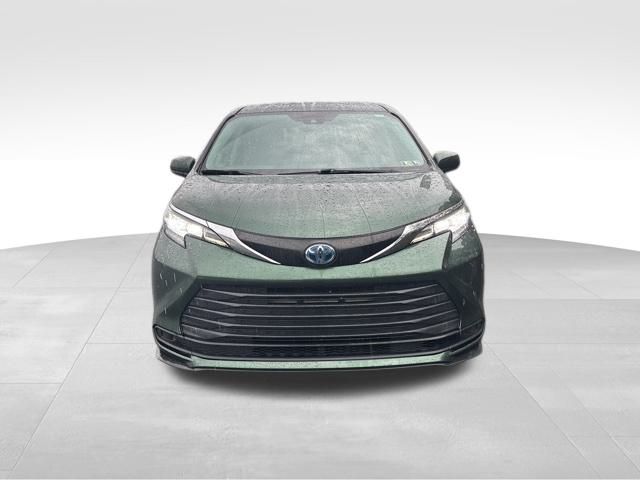 used 2021 Toyota Sienna car, priced at $31,599