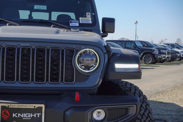 new 2025 Jeep Gladiator car, priced at $55,600