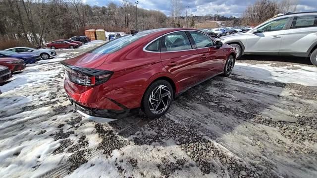 new 2025 Hyundai Sonata car, priced at $31,917