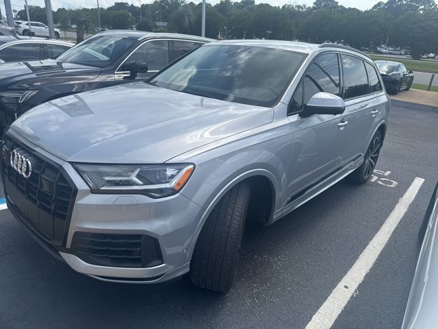 used 2021 Audi Q7 car
