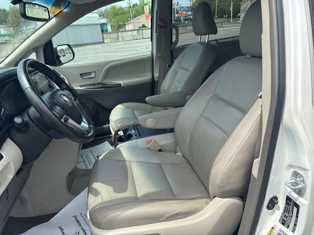 used 2016 Toyota Sienna car, priced at $21,995