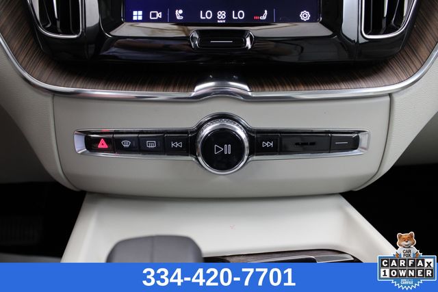 used 2022 Volvo XC60 Recharge Plug-In Hybrid car