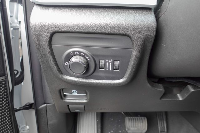 new 2025 Jeep Grand Cherokee car, priced at $29,530