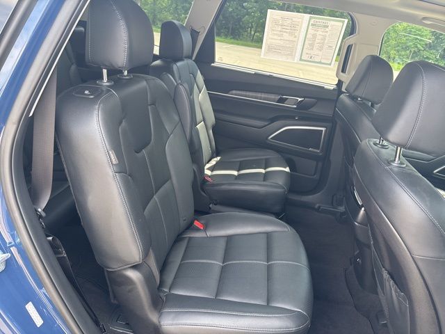 used 2023 Kia Telluride car, priced at $37,899