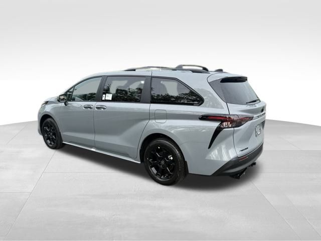 new 2025 Toyota Sienna car, priced at $52,814