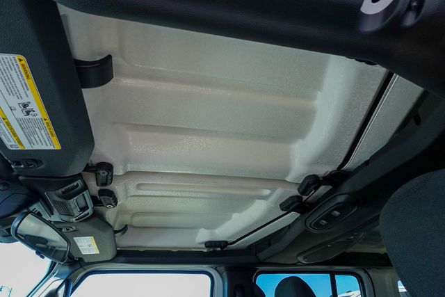 new 2025 Jeep Wrangler car, priced at $42,085