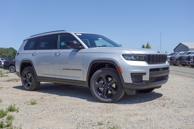 new 2025 Jeep Grand Cherokee L car, priced at $43,712