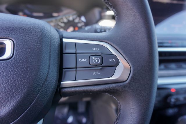 new 2024 Jeep Compass car, priced at $25,860