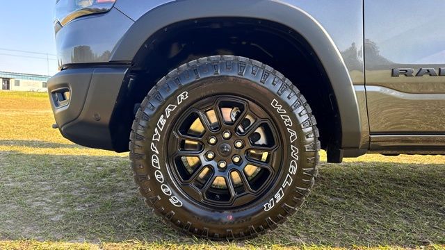 new 2025 Ram 1500 car, priced at $53,213