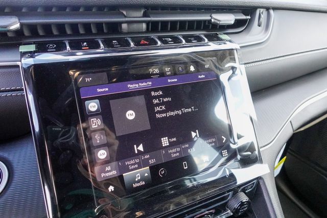 new 2025 Jeep Grand Cherokee car, priced at $34,477
