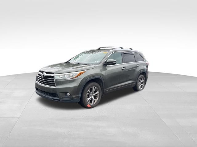 used 2015 Toyota Highlander car, priced at $16,499