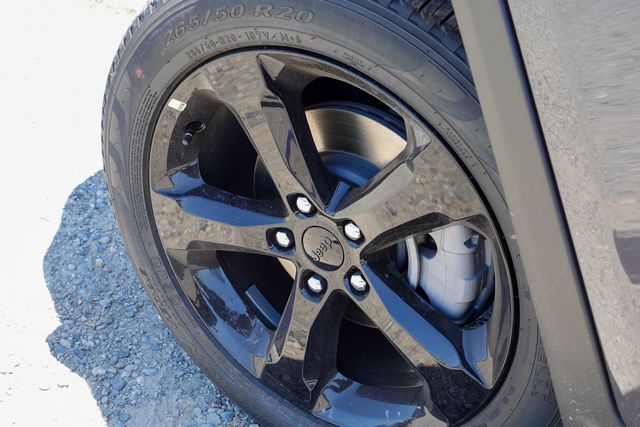 new 2025 Jeep Grand Cherokee car, priced at $53,316