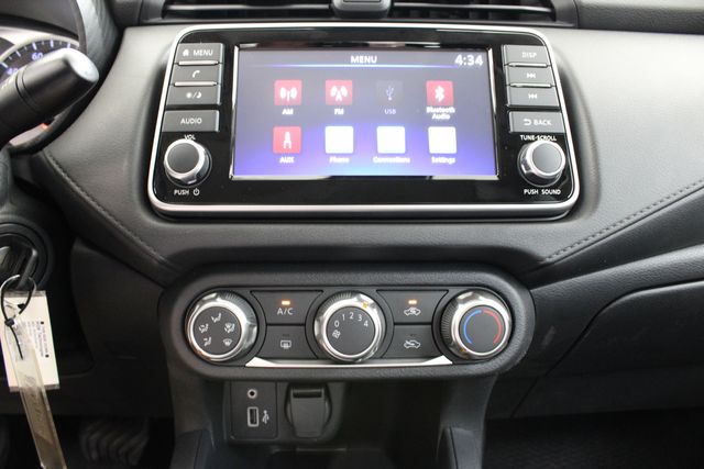 new 2025 Nissan Versa car, priced at $22,035