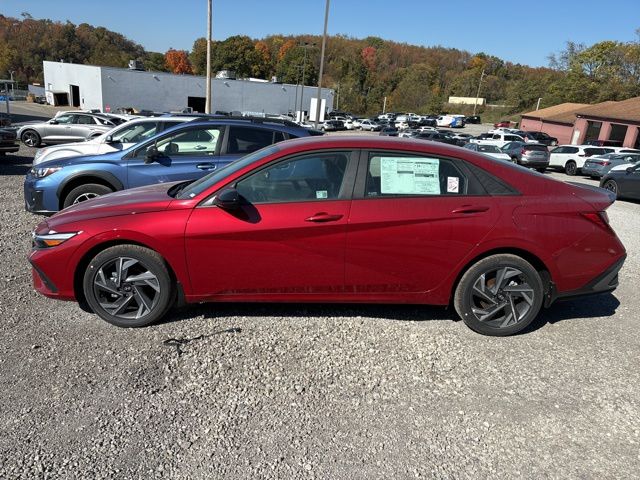 new 2025 Hyundai Elantra car, priced at $24,554