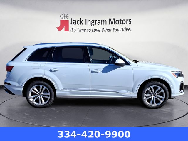 new 2025 Audi Q7 car, priced at $62,600