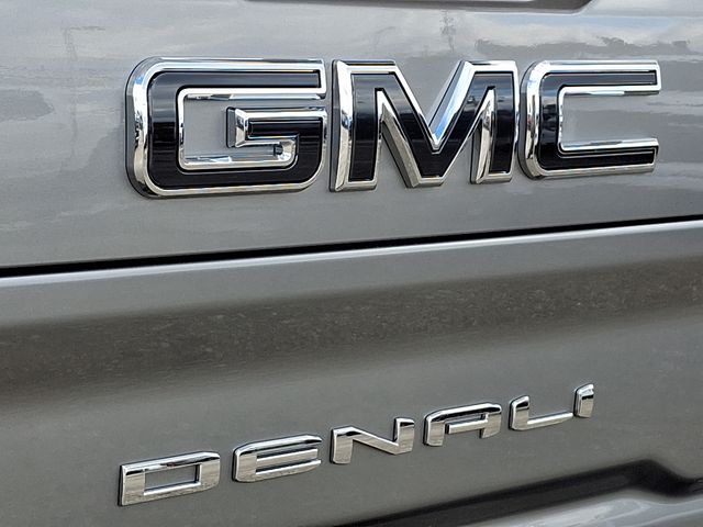 new 2025 GMC Sierra 2500HD car, priced at $99,600