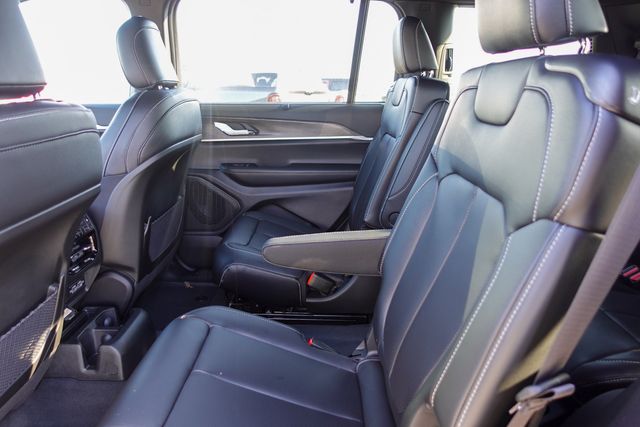 new 2025 Jeep Grand Cherokee L car, priced at $52,232