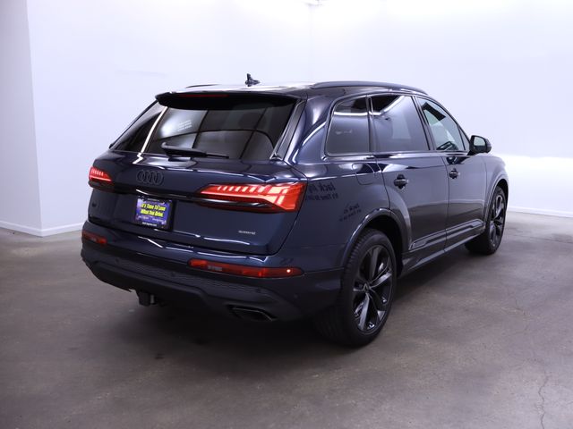 new 2025 Audi Q7 car, priced at $72,250