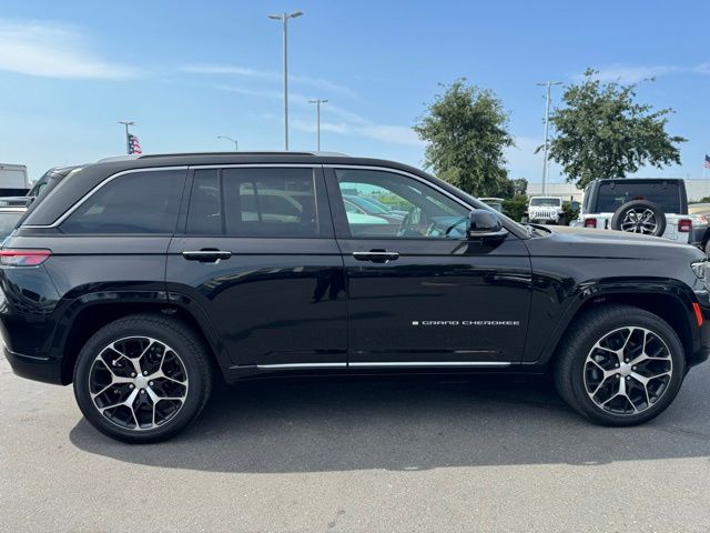 used 2022 Jeep Grand Cherokee car, priced at $42,649