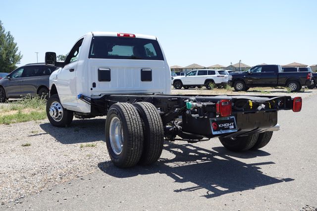 new 2025 Ram 3500 car, priced at $68,670