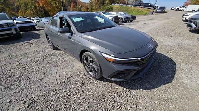 new 2025 Hyundai Elantra Hybrid car, priced at $28,222