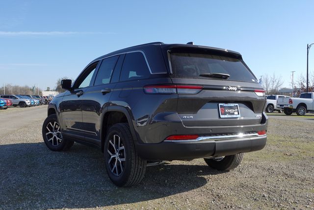 new 2025 Jeep Grand Cherokee car, priced at $42,795