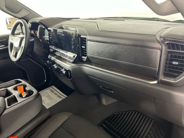 new 2024 GMC Sierra 1500 car, priced at $46,500