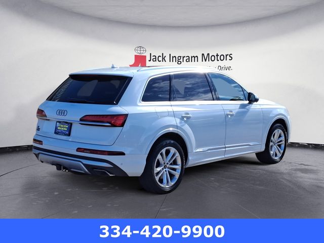 new 2025 Audi Q7 car, priced at $65,306
