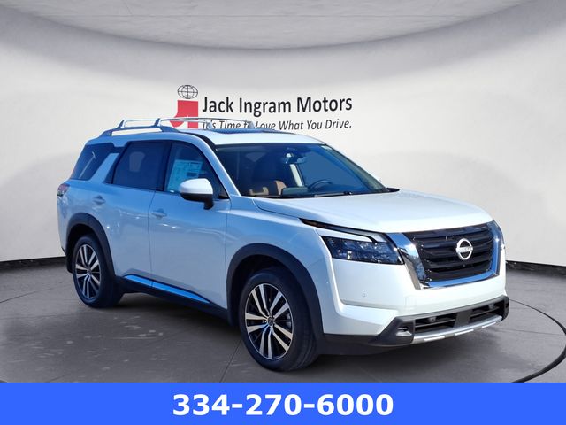 new 2025 Nissan Pathfinder car, priced at $51,940