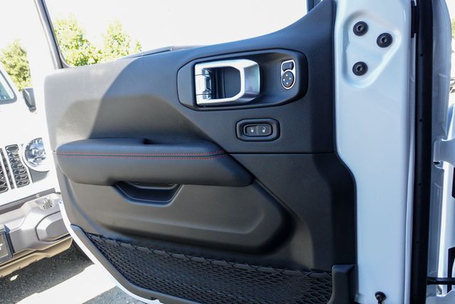 new 2025 Jeep Wrangler car, priced at $65,570