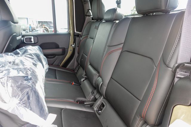 new 2025 Jeep Gladiator car, priced at $57,915