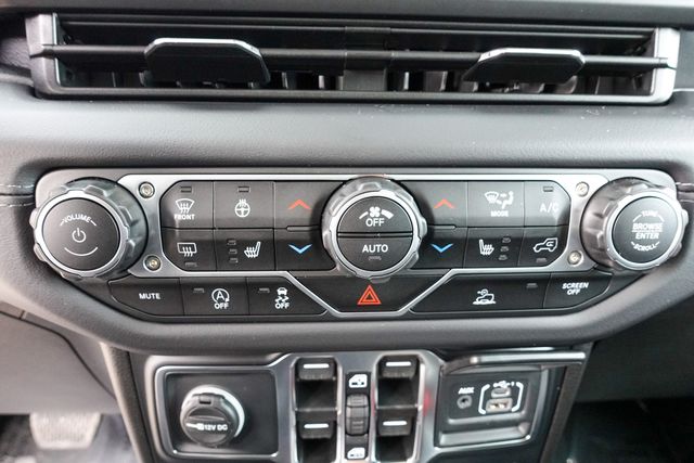 new 2025 Jeep Wrangler car, priced at $53,275