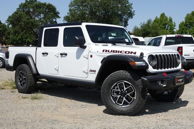 new 2025 Jeep Gladiator car, priced at $44,530
