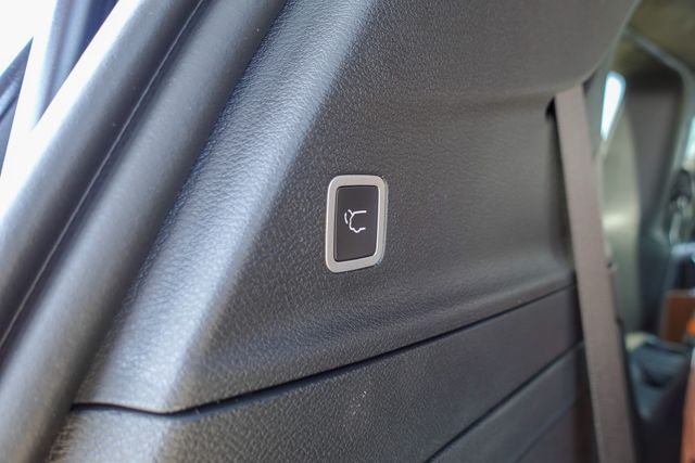 new 2025 Chrysler Pacifica Hybrid car, priced at $47,041