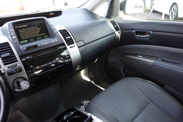 used 2007 Toyota Prius car, priced at $7,000