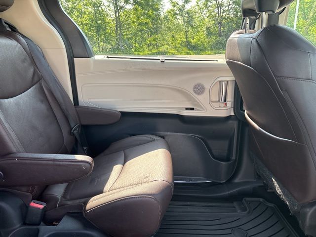 used 2022 Toyota Sienna car, priced at $48,999