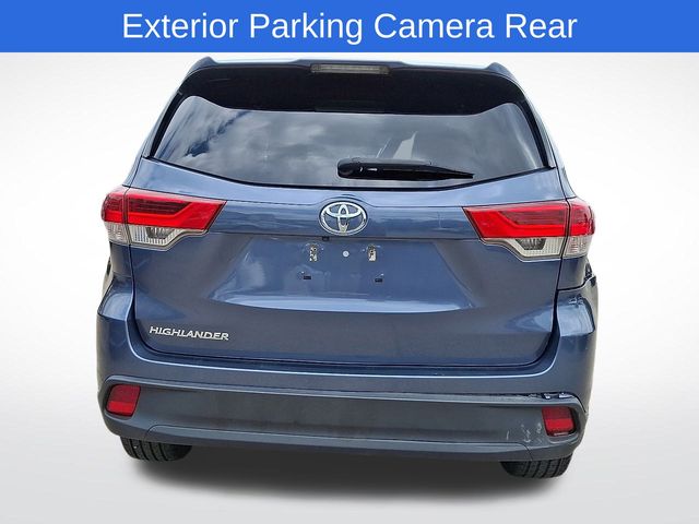 used 2018 Toyota Highlander car, priced at $21,879